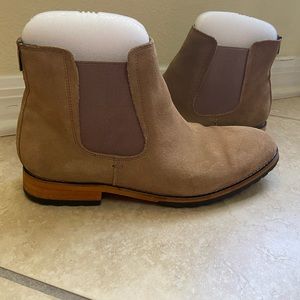 call it spring chelsea boots (size 9.5)